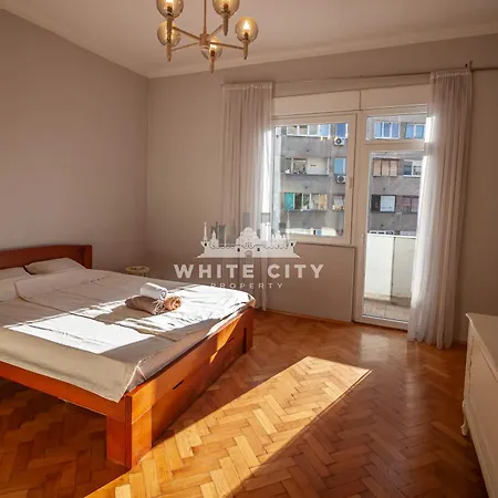 Apartment Downtown -